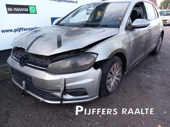 Volkswagen Golf VII 1.0 TSI 12V Sloopvoertuig (2017, Zilver)