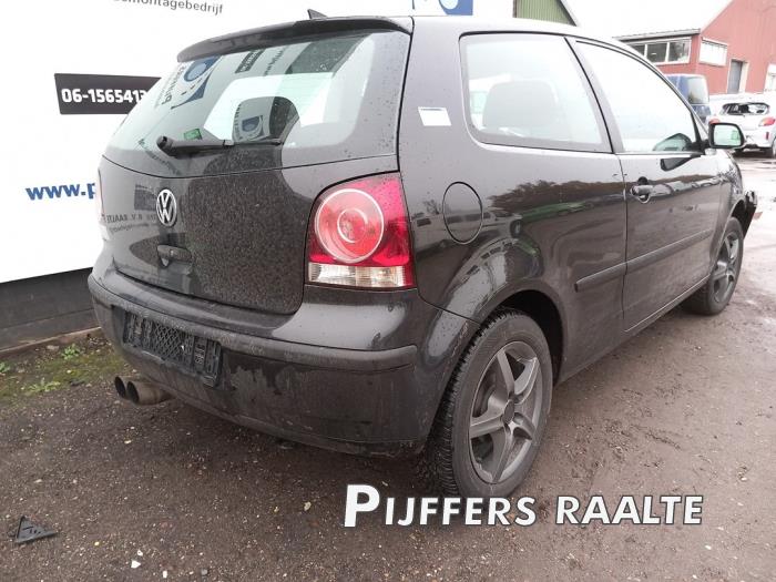 Volkswagen Polo IV 1.2 Sloopvoertuig (2005, Zwart)