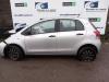 Toyota Yaris II 1.33 16V Dual VVT-I Sloopvoertuig (2010, Grijs)
