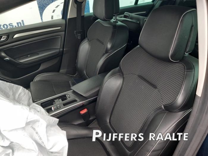 Renault Megane IV Estate 1.5 Energy dCi 110 Sloopvoertuig (2016, Blauw)