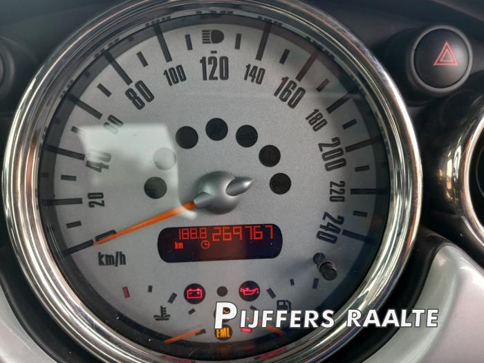 Mini Mini One/Cooper 1.6 16V One Sloopvoertuig (2003, Grijs)