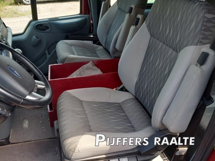 Ford Transit 2.2 TDCi 16V Sloopvoertuig (2008, Rood)