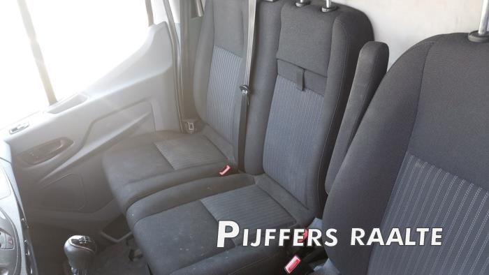 Ford Transit 2.0 TDCi 16V Eco Blue 170 RWD Sloopvoertuig (2017, Roze, Wit)