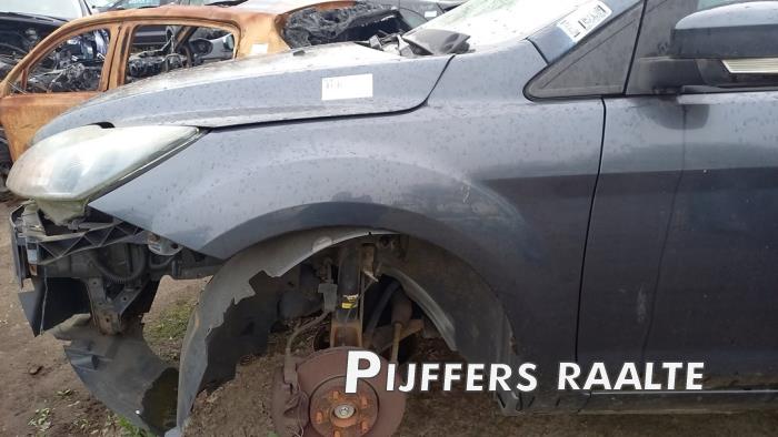 Ford Focus 2 Wagon 1.6 16V Sloopvoertuig (2009, Metallic, Grijs)