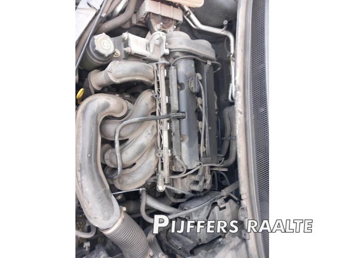 Ford Focus 2 Wagon 1.6 16V Sloopvoertuig (2009, Metallic, Grijs)