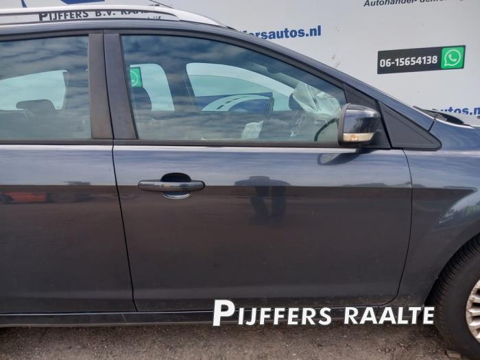 Ford Focus 2 Wagon 1.6 16V Sloopvoertuig (2009, Metallic, Grijs)