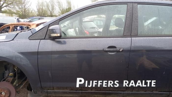 Ford Focus 2 Wagon 1.6 16V Sloopvoertuig (2009, Metallic, Grijs)