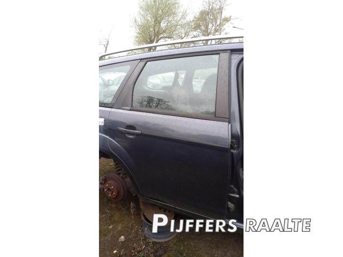 Ford Focus 2 Wagon 1.6 16V Sloopvoertuig (2009, Metallic, Grijs)