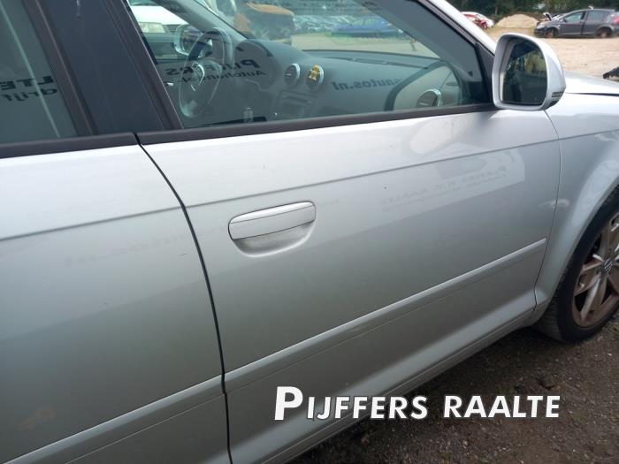 Audi A3 Sportback 2.0 TDI 16V Sloopvoertuig (2009, Grijs)