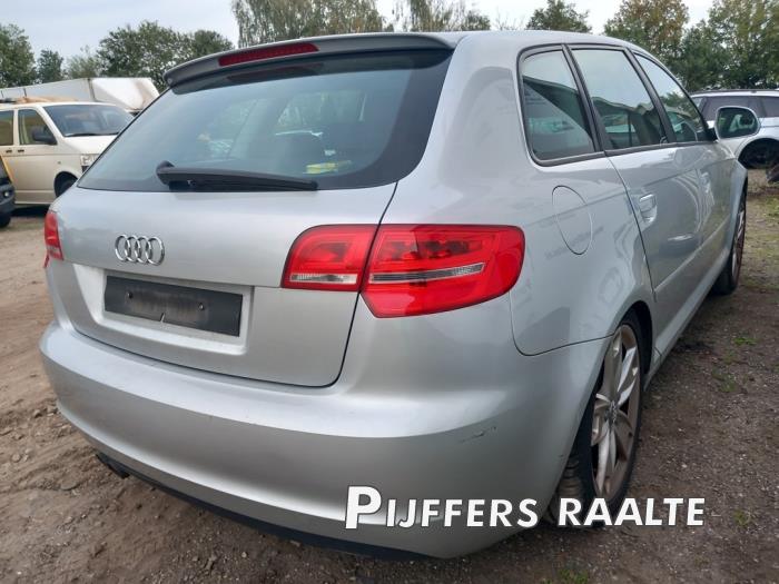 Audi A3 Sportback 2.0 TDI 16V Sloopvoertuig (2009, Grijs)