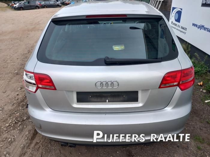 Audi A3 Sportback 2.0 TDI 16V Sloopvoertuig (2009, Grijs)