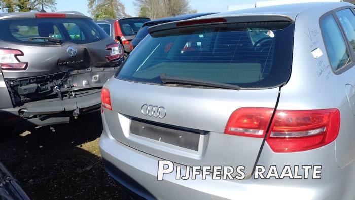 Audi A3 Sportback 2.0 TDI 16V Sloopvoertuig (2009, Grijs)