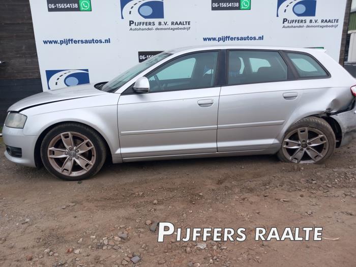 Audi A3 Sportback 2.0 TDI 16V Sloopvoertuig (2009, Grijs)