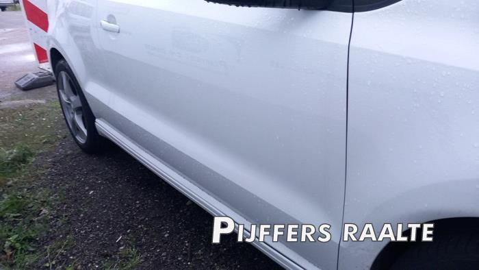 Volkswagen Polo V 1.2 TDI 12V BlueMotion Sloopvoertuig (2010, Wit)