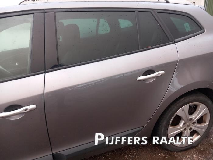 Renault Megane III Grandtour 1.4 16V TCe 130 Sloopvoertuig (2012, Grijs)