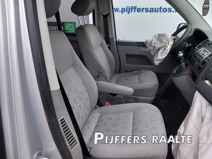 Volkswagen Transporter/Caravelle T5 1.9 TDi Sloopvoertuig (2005, Metallic, Zilver)