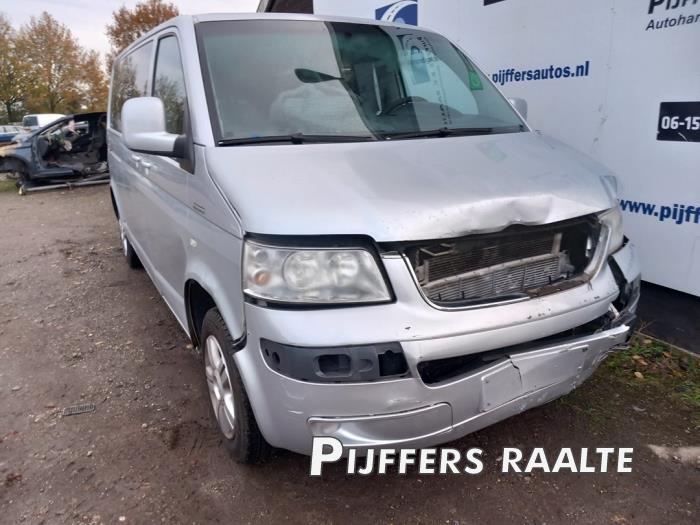 Volkswagen Transporter/Caravelle T5 1.9 TDi Sloopvoertuig (2005, Metallic, Zilver)