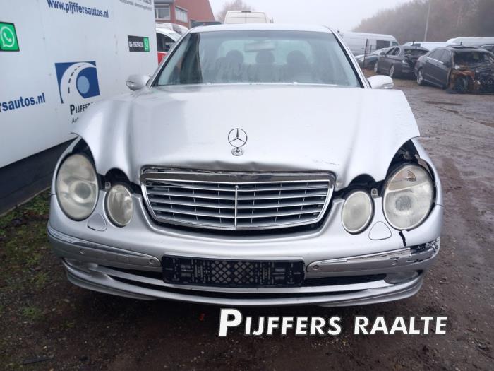 Mercedes E 3.2 E-320 V6 18V Sloopvoertuig (2002, Grijs)