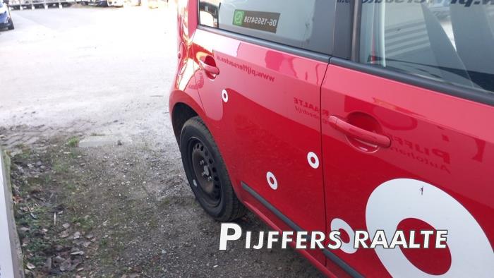 Volkswagen Up! 1.0 12V 60 Sloopvoertuig (2017, Rood)