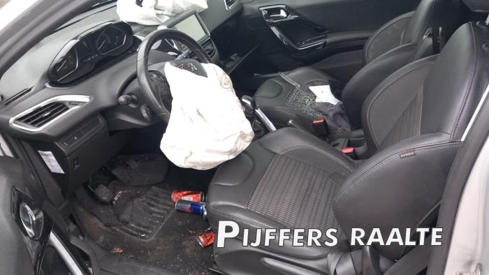 Peugeot 208 I 1.6 Vti 16V Sloopvoertuig (2014, Grijs)