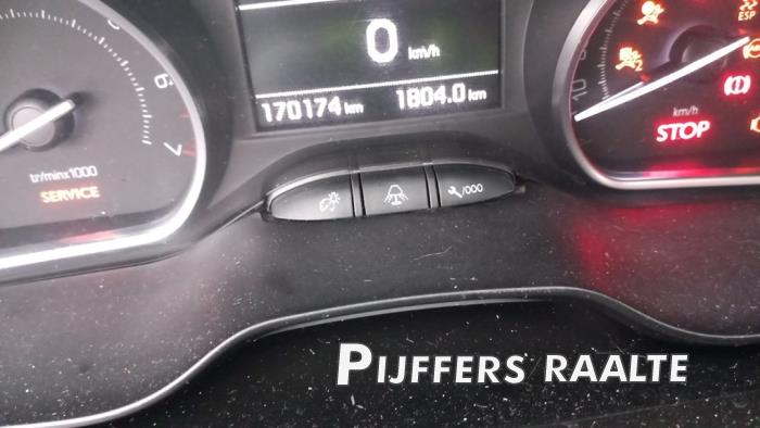 Peugeot 208 I 1.6 Vti 16V Sloopvoertuig (2014, Grijs)