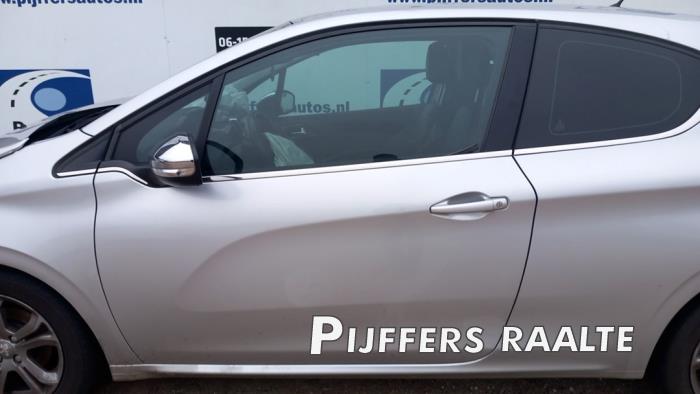 Peugeot 208 I 1.6 Vti 16V Sloopvoertuig (2014, Grijs)