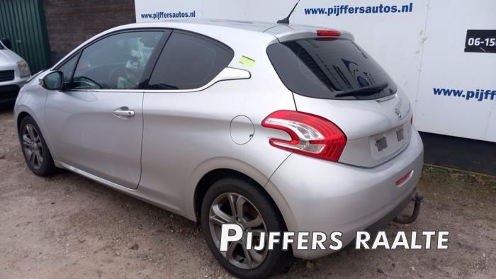 Peugeot 208 I 1.6 Vti 16V Sloopvoertuig (2014, Grijs)
