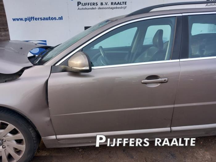 Volvo V70 1.6 T4 16V Sloopvoertuig (2012, Grijs)