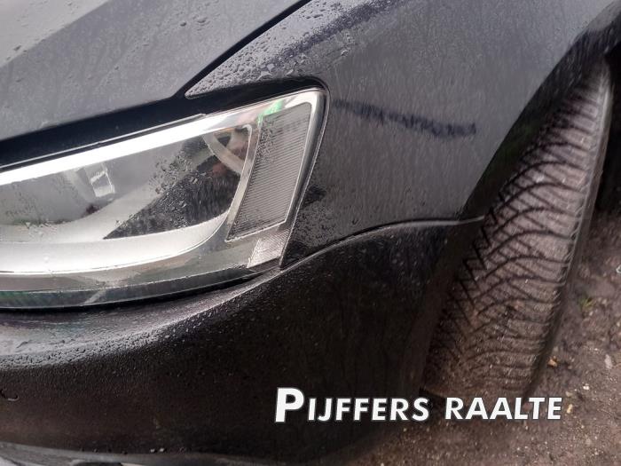 Volkswagen Jetta IV 1.6 TDI 16V Sloopvoertuig (2013, Zwart)