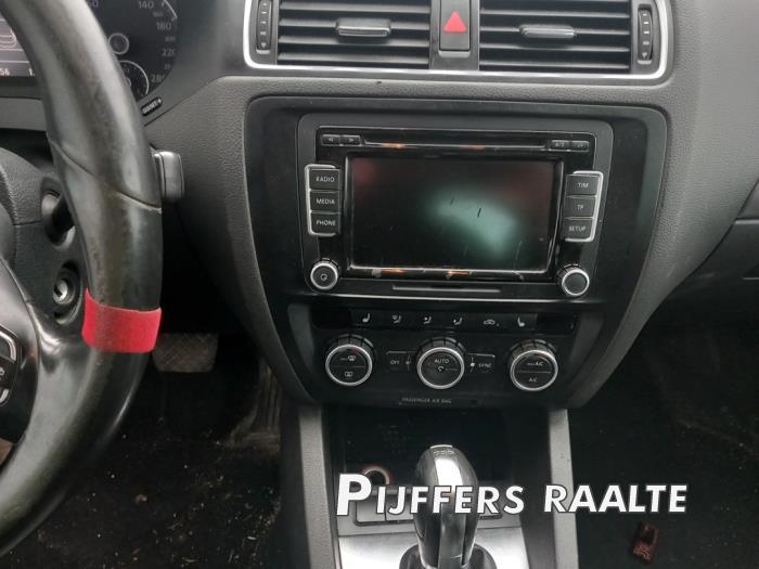 Volkswagen Jetta IV 1.6 TDI 16V Sloopvoertuig (2013, Zwart)