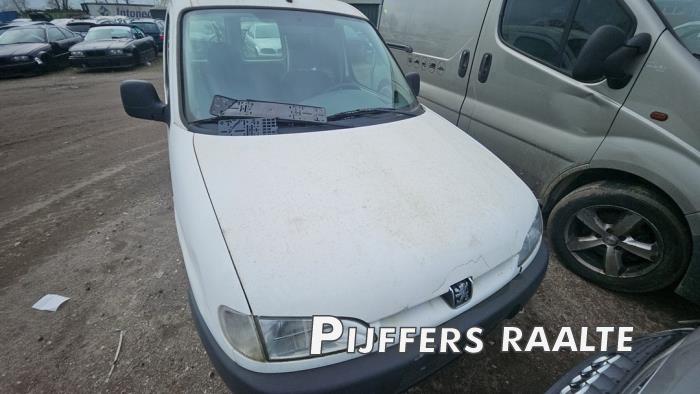 Peugeot Partner 1.9 D Sloopvoertuig (2001, -/NIET-MET LAK)