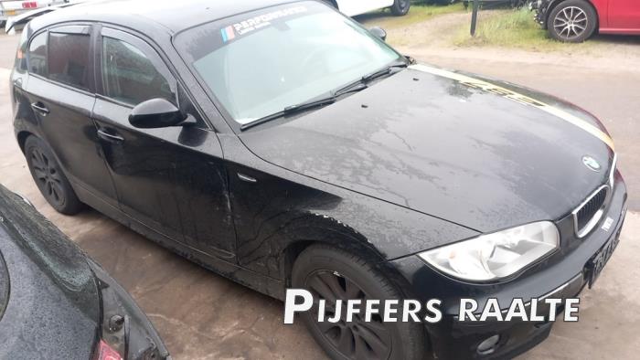 BMW 1 serie 118i 16V Sloopvoertuig (2006, Zwart)