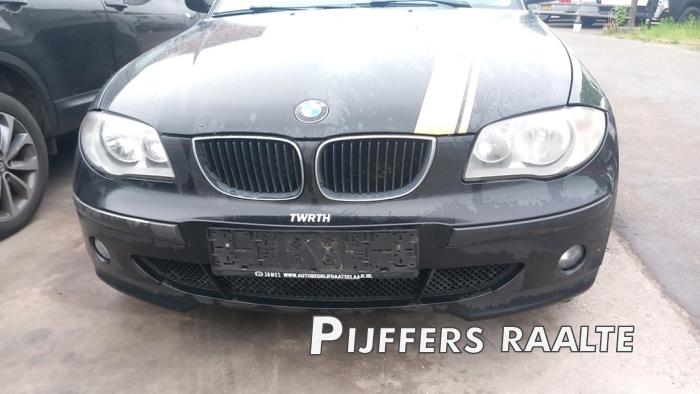 BMW 1 serie 118i 16V Sloopvoertuig (2006, Zwart)
