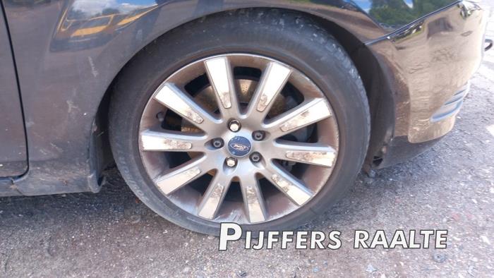 Ford Focus 2 C+C 2.0 16V Sloopvoertuig (2008, Zwart)
