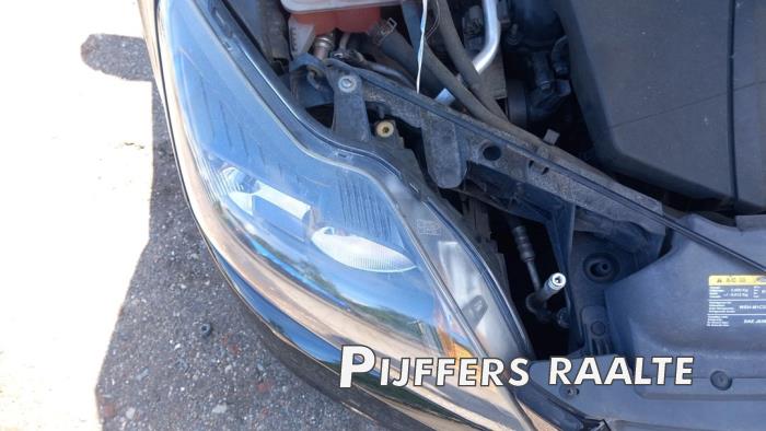 Ford Focus 2 C+C 2.0 16V Sloopvoertuig (2008, Zwart)