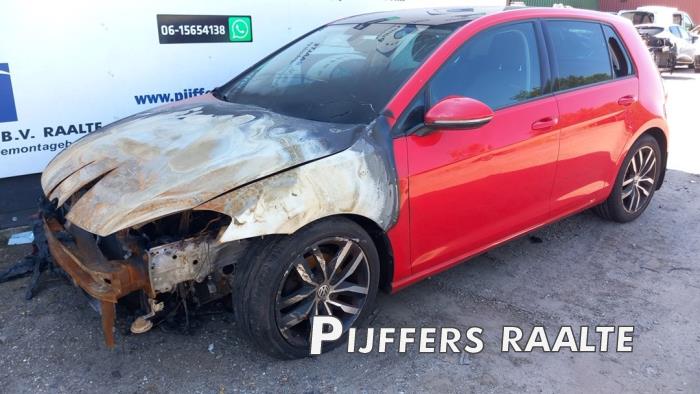 Volkswagen Golf VII 1.4 TSI 16V Sloopvoertuig (2013, Rood)