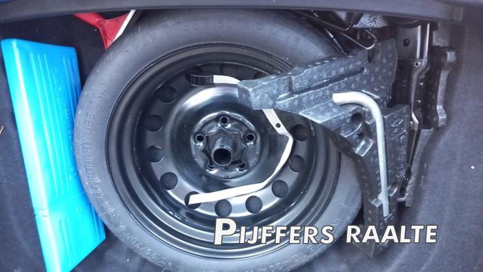 Volkswagen Golf VII 1.4 TSI 16V Sloopvoertuig (2013, Rood)