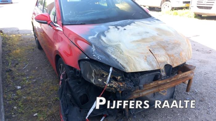 Volkswagen Golf VII 1.4 TSI 16V Sloopvoertuig (2013, Rood)