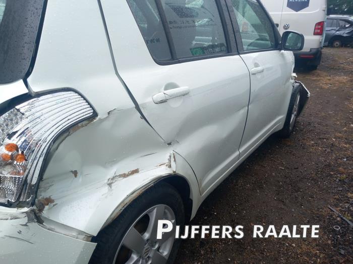 Suzuki Swift 1.3 VVT 16V Sloopvoertuig (2008, Wit)