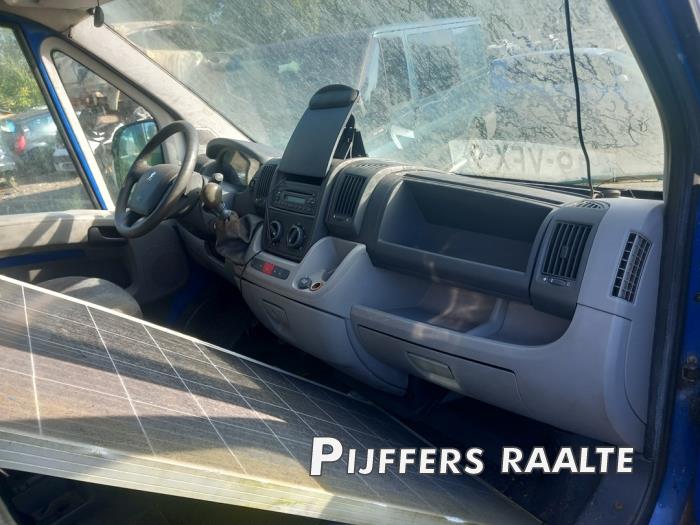 Peugeot Boxer 2.2 HDi 120 Euro 4 Sloopvoertuig (2007)