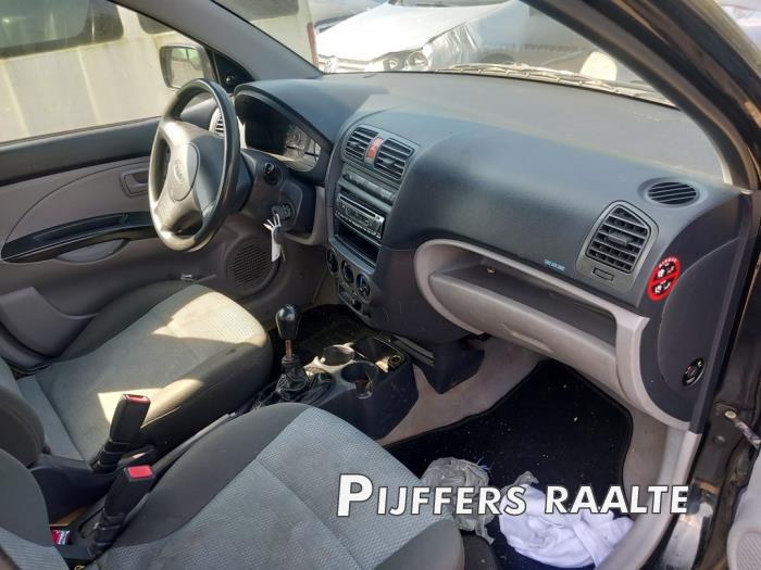 Kia Picanto 1.0 12V Sloopvoertuig (2006, Zwart)