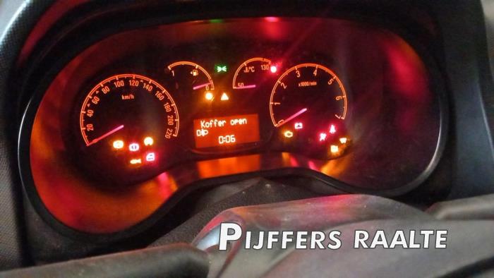 Opel Combo 1.3 CDTI 16V ecoFlex Sloopvoertuig (2016, Wit)