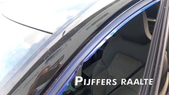 Renault Captur II 1.6 E-Tech 160 Sloopvoertuig (2021, Blauw)