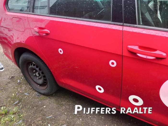 Volkswagen Golf VII Variant 1.2 TSI 16V BlueMOTION Sloopvoertuig (2016, Rood)