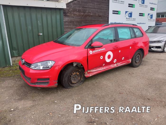 Volkswagen Golf VII Variant 1.2 TSI 16V BlueMOTION Sloopvoertuig (2016, Rood)