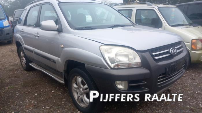Kia Sportage 2.0 CVVT 16V 4x2 Sloopvoertuig (2006, Grijs)
