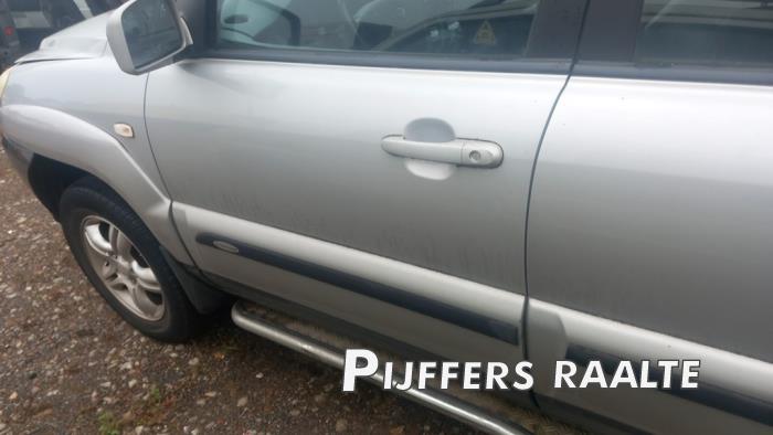 Kia Sportage 2.0 CVVT 16V 4x2 Sloopvoertuig (2006, Grijs)