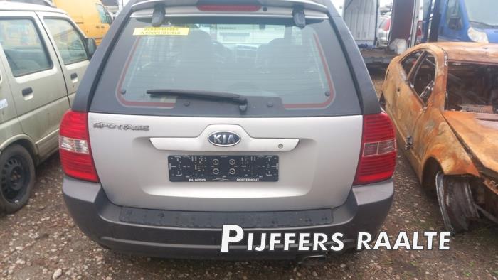 Kia Sportage 2.0 CVVT 16V 4x2 Sloopvoertuig (2006, Grijs)