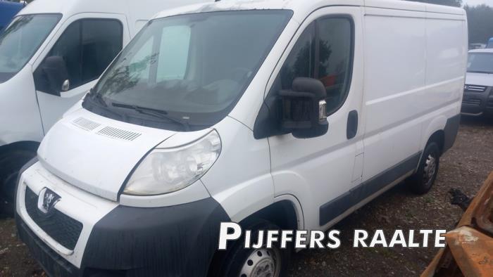 Peugeot Boxer 2.2 HDi 120 Euro 4 Sloopvoertuig (2008)