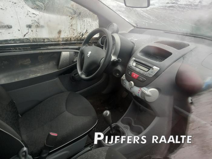 Peugeot 107 1.0 12V Sloopvoertuig (2011, Zwart)